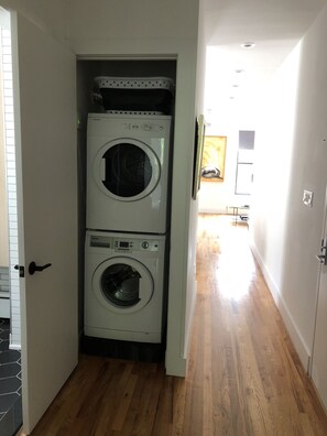 In-unit washer/dryer