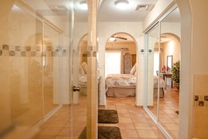 MASTER BATHROOM  LARGE CLOSET AND SAFE BOX
