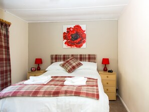 Esk Lodge - Double Bedroom