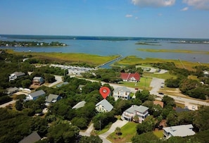 Proximity of house to NC Wildlife boat ramp and Bogue Sound observation docks
