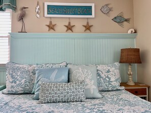 Dreamiest sleep ever on the plush King-size Sealy's "Sleepy's" Euro Top mattress