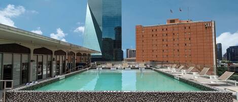 Downtown Dallas CozySuites w/ gym #10
