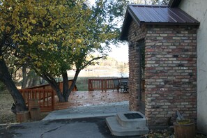 Lake View Lodge