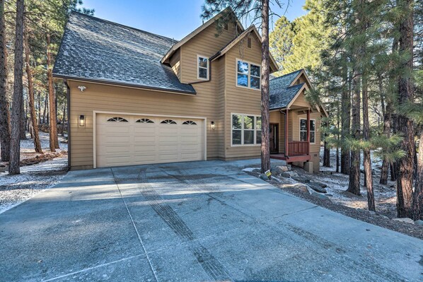 Flagstaff Vacation Rental | 4BR | 3BA | 2,593 Sq Ft