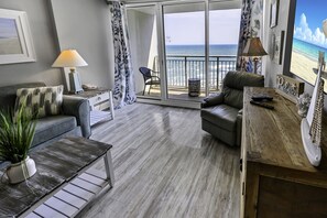 Living Room, Beautifully Decorated with New Furniture