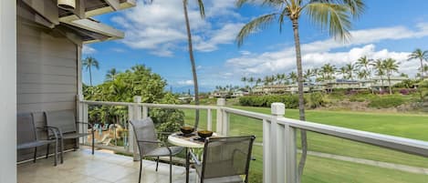 Spacious lanai overlooking the golf course and the ocean