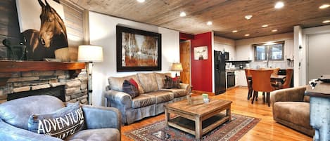 51 SnowFlower - a SkyRun Park City Property - Spacious Living Room