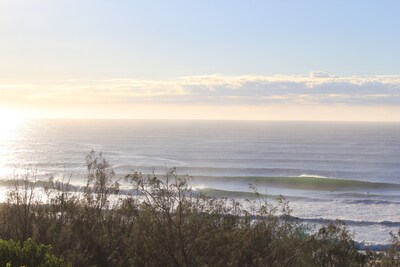 Ocean view retro holiday beach home in Noosa Sunrise Beach