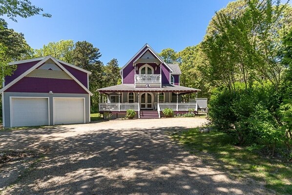 Main house on the right.  One bedroom apartment on left is separate rental