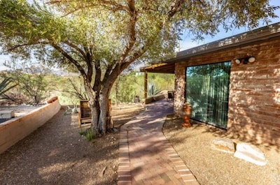 The Window - A Desert Bungalow