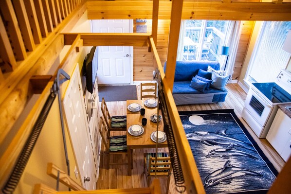 Riverview Cottage Main Room 
