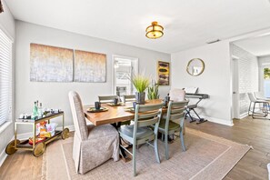 Eating area with complimentary snacks