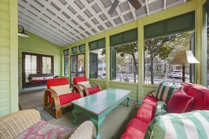 ALTERNATE VIEW AND ADDITIONAL CHAIR SWING AT FRONT