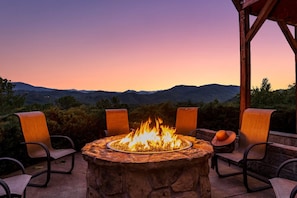 Fire pit