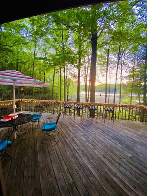 Beautiful Lakeview Home ☀️