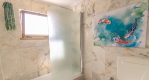 Bain
