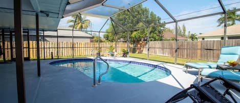 A perfect mix of sun and shade in the lanai!