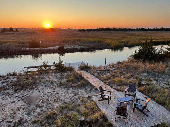 Gorgeous nightly sunsets to end your day
