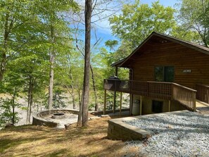 The Retreat. Two bedroom, two bath. Fire pit, porch and patio.