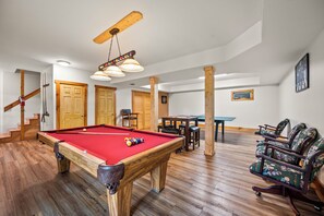 Spielezimmer