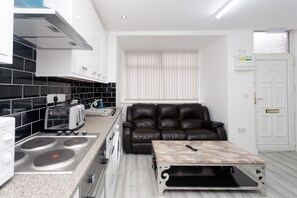 Living Room / Lounge