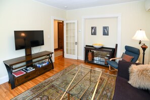 Comfortable living room with lots of light,  A.C. and 43" Roku TV