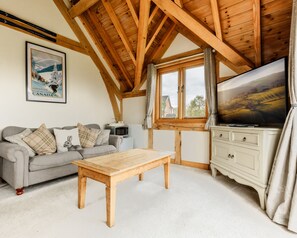 Living Room / Lounge