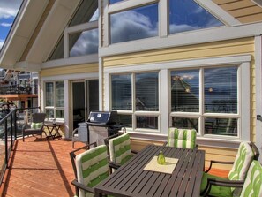 View of the deck (outdoor furniture to be updated in Spring of 2020)