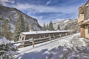 Vail East Lodging | On Free Bus Route