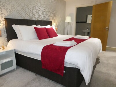 Luxury Apartment in Central Camberley
