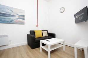 Living Room / Lounge