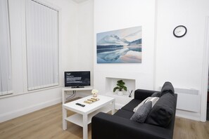 Living Room / Lounge