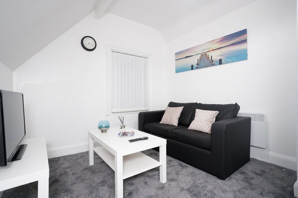 Living Room / Lounge