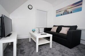Living Room / Lounge