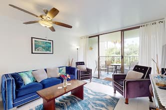 Sleek Waterfront Condo w/ a Shared Pool, Fast WiFi, & a Full Kitchen
