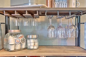 Living Room | Bar Cart | Glassware