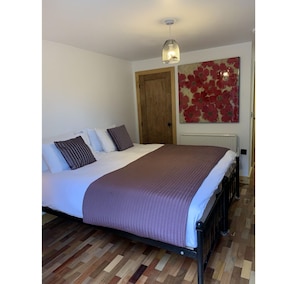 super king-size bed