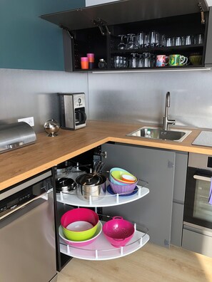 cuisine bien équipée et très fonctionnelle