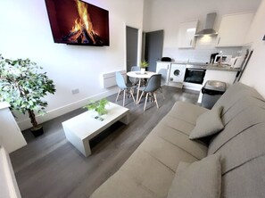 Living Room / Lounge