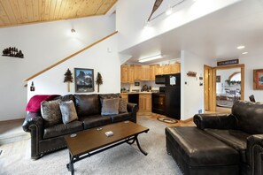 Living Room/Kitchen