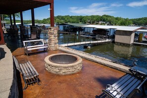Fire pit