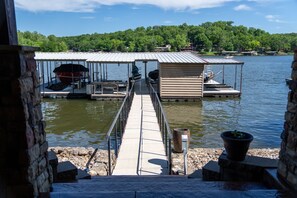 Dock ramp