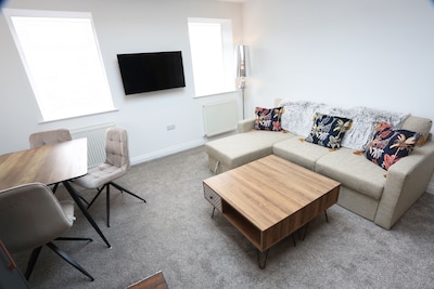 Deal House -  Executive 2 bedApartment with Bath