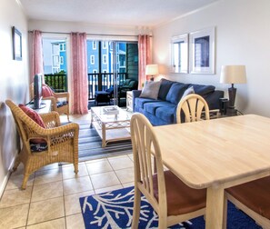 Living and Dining Room Area
