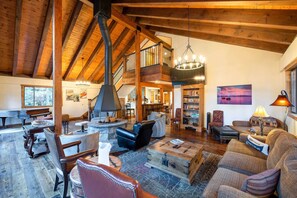 Great Room | Central Heating
