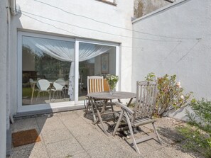 Tabelle, Gartenmöbel, Grundeigentum, Möbel, Tisch Im Freien, Stuhl, Haus, Zuhause, Schatten, Veranda