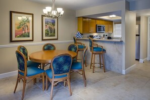 Dining area with the table for 4 guests