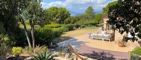 Vue de la terrasse sur le coté