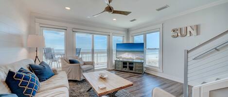 Spacious living room area overlooking Panama City Beach