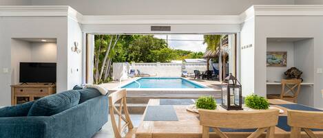 Welcome to Southernmost Swim & Social Club